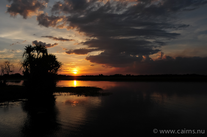 カカドゥ国立公園の夕陽