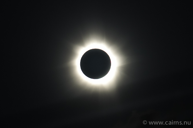 Total_Eclips_Cairns2012